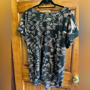 Cabi 3433 Tate top. EUC size medium